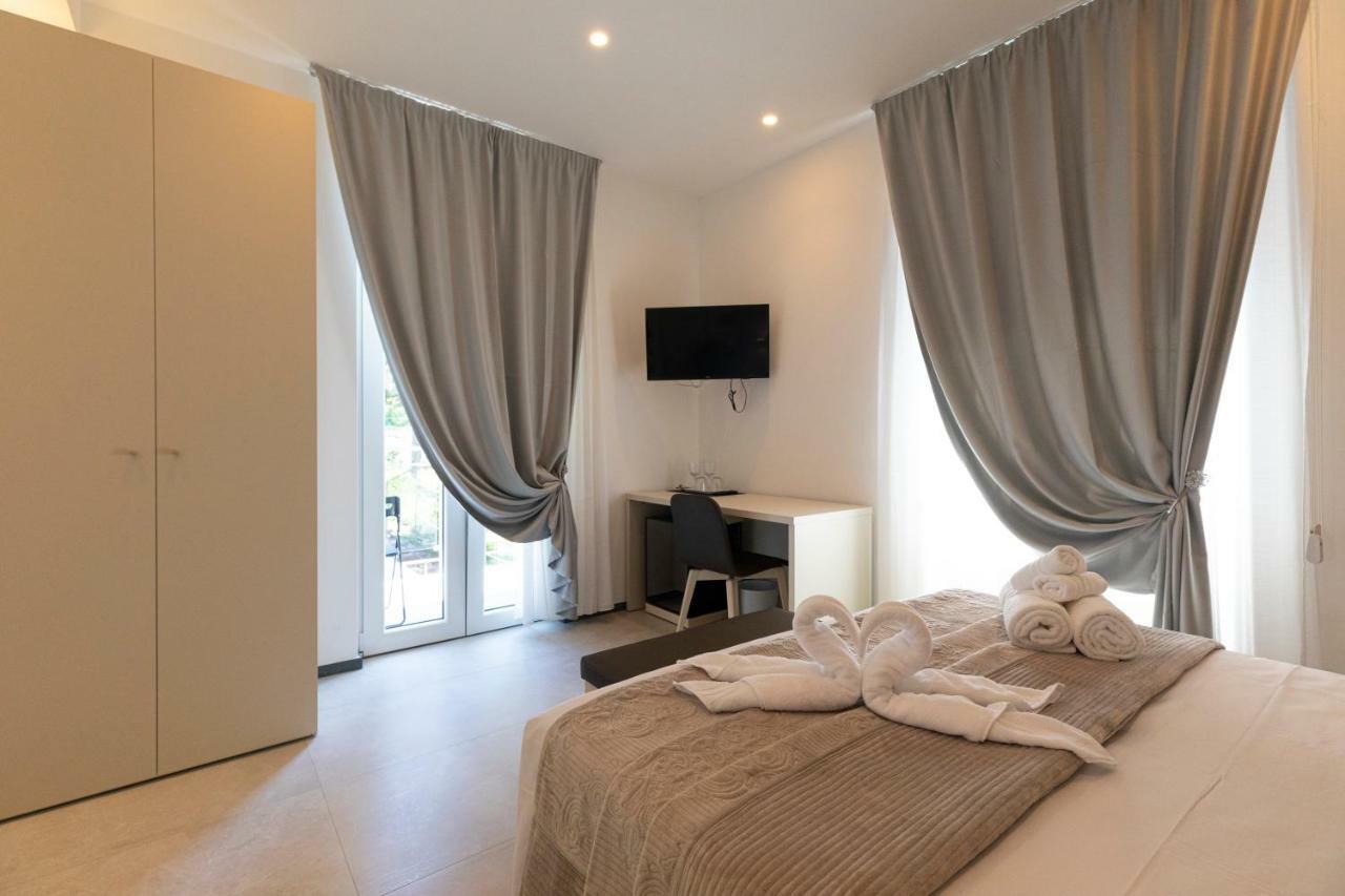 Millstone House * La Spezia